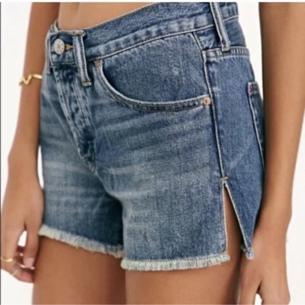 Urban Outfitter BDG ButtonFly Midrise Raw Hem 100% Cotton Breezy Jean Short (27)